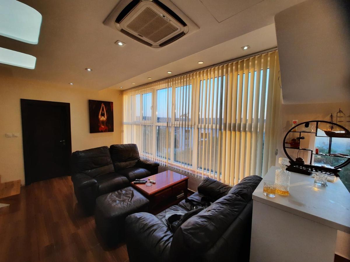 شقة The Penthouse فارنا المظهر الخارجي الصورة